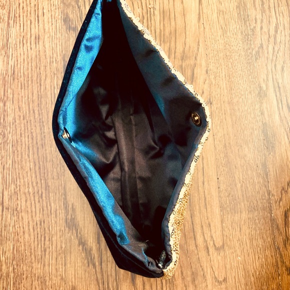 Gold Sequin Clutch Bag - Picture 2 of 5